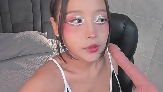 Snapshot of Teen_sofia_ chatting on February 8, 11:34 pm Teen sofia  online show from February 8, 11:34 pm