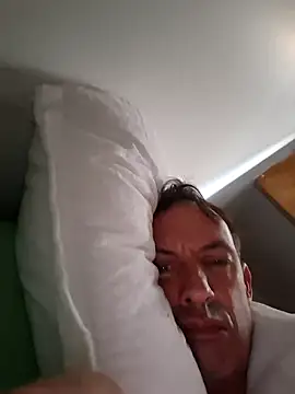 Snapshot of bagoulo chatting on October 6, 9:51 am bagoulo online show from October 6, 9:51 am