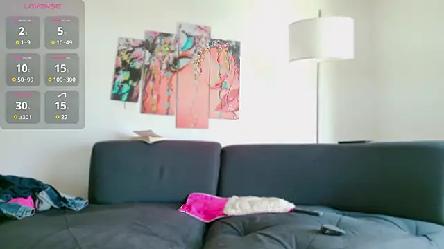 Snapshot of Lizzymontanaa chatting on February 28, 6:41 pm Lizzymontanaa online show from February 28, 6:41 pm