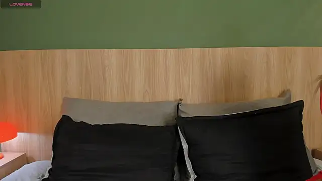 Snapshot of ariana_rosse__ chatting on May 21, 1:07 pm ariana rosse online show from May 21, 1:07 pm