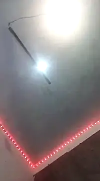 Snapshot of SINUECASTILLO chatting on December 10, 1:11 am SINUECASTILLO online show from December 10, 1:11 am