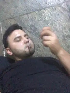 Snapshot of SINUECASTILLO chatting on March 5, 5:29 am SINUECASTILLO online show from March 5, 5:29 am