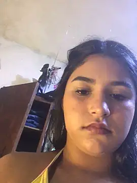 Snapshot of SINUECASTILLO chatting on March 8, 5:59 am SINUECASTILLO online show from March 8, 5:59 am