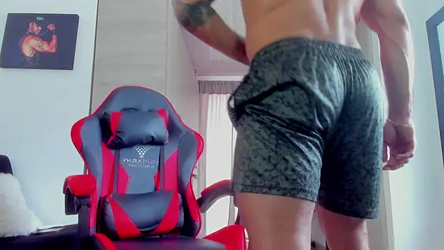 SamirHazard97 online show from March 2, 8:15 pm