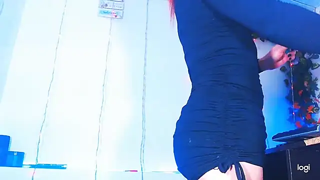 Snapshot of deboraath chatting on February 17, 1:46 am deboraath online show from February 17, 1:46 am