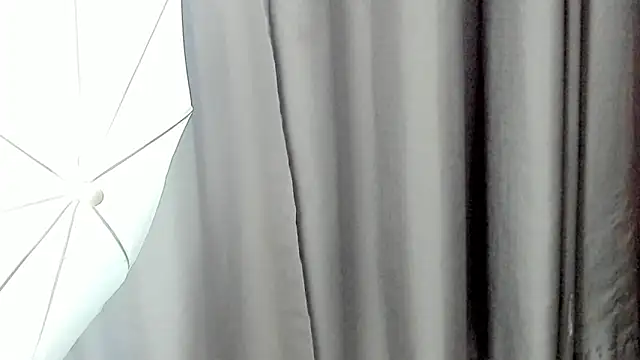 Snapshot of melody_suarez chatting on December 28, 1:39 am melody suarez online show from December 28, 1:39 am