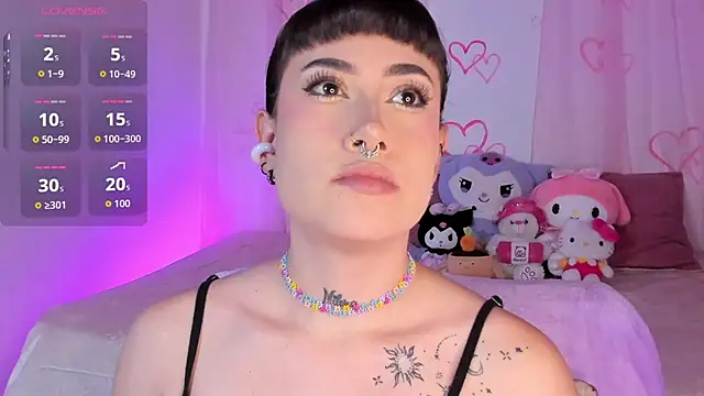 Snapshot of melody_suarez chatting on October 8, 11:24 pm melody suarez online show from October 8, 11:24 pm