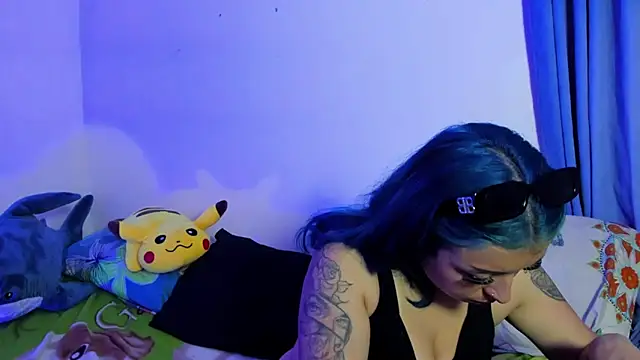 Snapshot of turolita_ chatting on February 28, 12:21 am turolita online show from February 28, 12:21 am