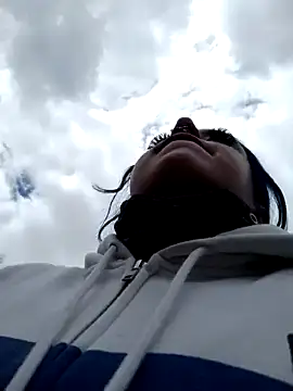 Snapshot of turolita_ chatting on March 21, 6:29 pm turolita online show from March 21, 6:29 pm