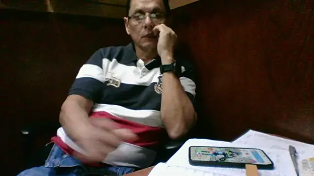 MarcusKelvin online show from November 3, 2:40 pm