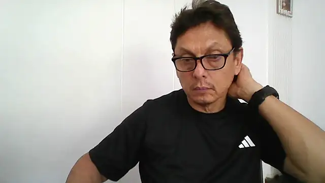 Snapshot of MarcusKelvin chatting on April 24, 5:04 pm MarcusKelvin online show from April 24, 5:04 pm