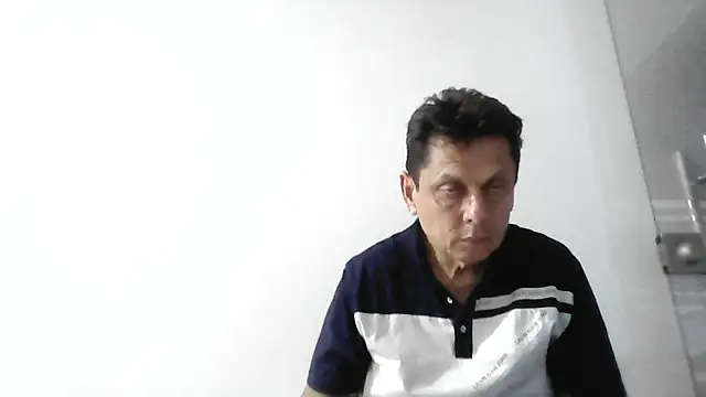 Snapshot of MarcusKelvin chatting on May 1, 3:11 am MarcusKelvin online show from May 1, 3:11 am