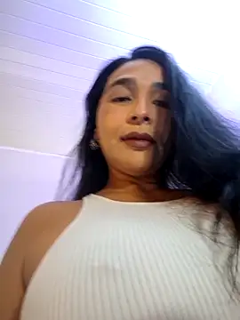 Snapshot of DIOSA-HOT chatting on May 9, 11:10 pm DIOSA-HOT online show from May 9, 11:10 pm