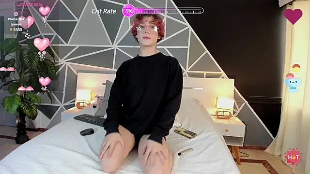 Snapshot of Max_lover1 chatting on February 22, 8:09 pm Max lover1 online show from February 22, 8:09 pm