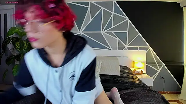 Snapshot of Max_lover1 chatting on March 11, 7:36 pm Max lover1 online show from March 11, 7:36 pm