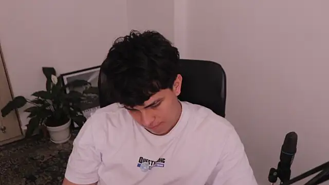 Tony Hoffa online show from April 5, 10:07 pm