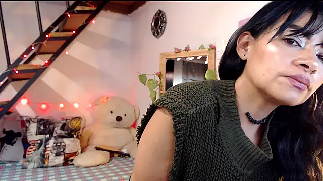 luna sky83 online show from February 11, 10:37 am