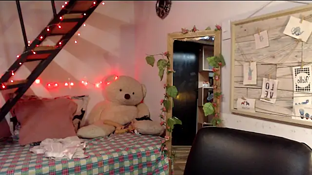 luna sky83 online show from March 7, 1:18 pm