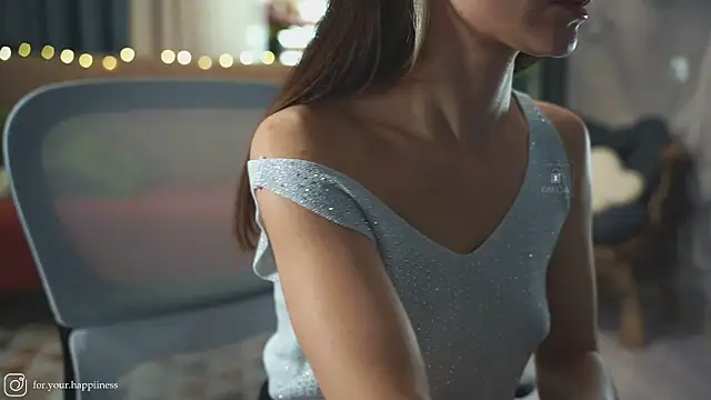 Feral Berrry  online show from September 18, 5:09 am