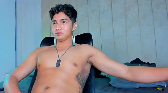 Snapshot of Muichiro_tokito1 chatting on January 18, 7:17 am Muichiro tokito1 online show from January 18, 7:17 am