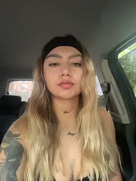 amanda-medrano1 online show from March 26, 3:06 pm