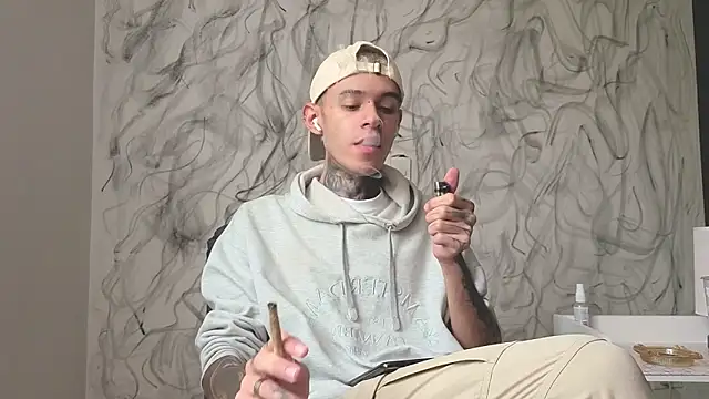 Saturno v online show from October 11, 3:32 pm