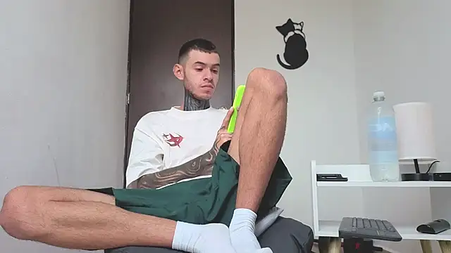 Saturno v online show from November 27, 1:13 pm