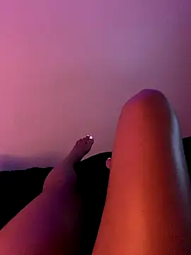 Snapshot of ReineNeferrti chatting on October 2, 8:38 pm ReineNeferrti online show from October 2, 8:38 pm