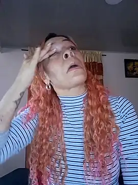 Snapshot of Sexy-Favgirl chatting on February 15, 1:16 pm Sexy-Favgirl online show from February 15, 1:16 pm