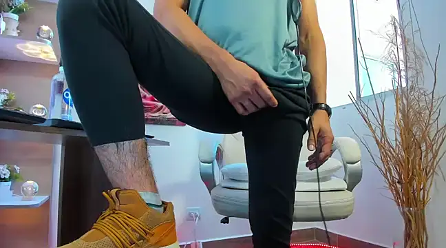 alessandro wye online show from February 23, 8:55 pm