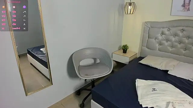 Snapshot of escarleth__ chatting on May 30, 2:58 pm escarleth online show from May 30, 2:58 pm