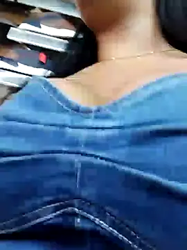 Snapshot of Miia_grand chatting on December 21, 6:02 pm Miia grand online show from December 21, 6:02 pm