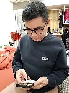 yjw6688 online show from March 12, 12:11 pm