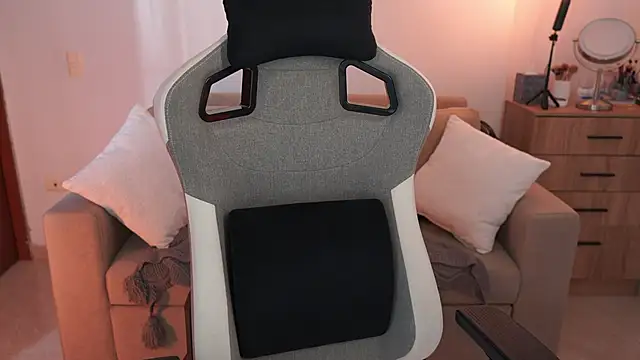 anyacutex online show from February 4, 9:20 pm