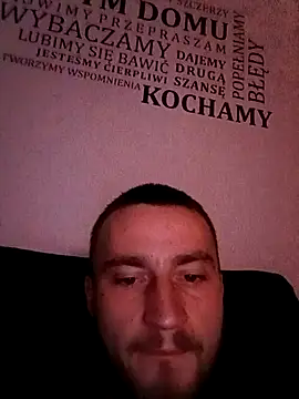 wariacik0024 online show from November 23, 10:20 pm