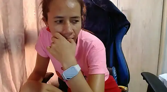 Snapshot of Erotic_latina chatting on February 1, 10:13 pm Erotic latina online show from February 1, 10:13 pm