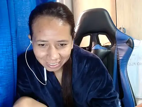 Snapshot of Erotic_latina chatting on October 16, 12:28 pm Erotic latina online show from October 16, 12:28 pm