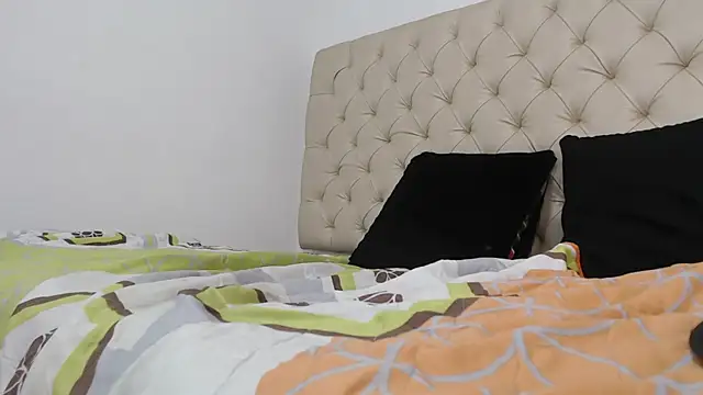 isabella jazz online show from February 28, 8:07 pm