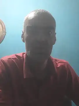 hugosafado333 online show from October 19, 3:29 am