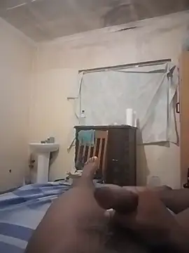 izinjamfee2 online show from February 18, 8:49 pm