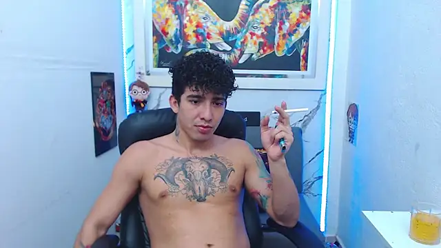 targuerian22 online show from November 12, 2:23 am