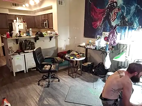 lit702 online show from April 4, 7:22 pm