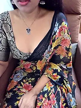 Snapshot of Roja-Telugu777 chatting on April 24, 2:25 am Roja-Telugu777 online show from April 24, 2:25 am
