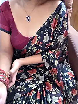 Snapshot of Roja-Telugu777 chatting on April 26, 1:03 am Roja-Telugu777 online show from April 26, 1:03 am