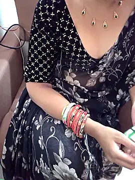 Snapshot of Roja-Telugu777 chatting on May 11, 3:23 am Roja-Telugu777 online show from May 11, 3:23 am