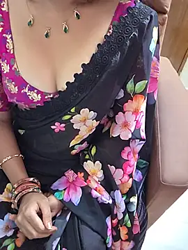 Snapshot of Roja-Telugu777 chatting on May 26, 2:07 am Roja-Telugu777 online show from May 26, 2:07 am