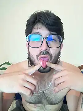 Snapshot of Ackerman_Eren_ chatting on January 19, 7:37 pm Ackerman Eren  online show from January 19, 7:37 pm