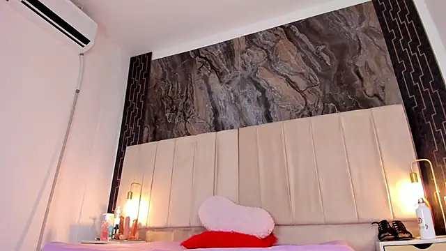 sarita rouzze online show from March 11, 8:31 am