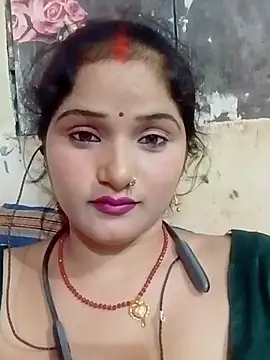 Snapshot of annaya_sweet chatting on April 21, 8:31 am annaya sweet online show from April 21, 8:31 am