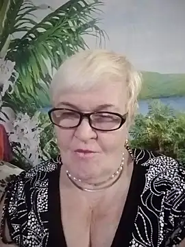 Snapshot of VioletSweet566 chatting on December 2, 5:48 pm VioletSweet566 online show from December 2, 5:48 pm
